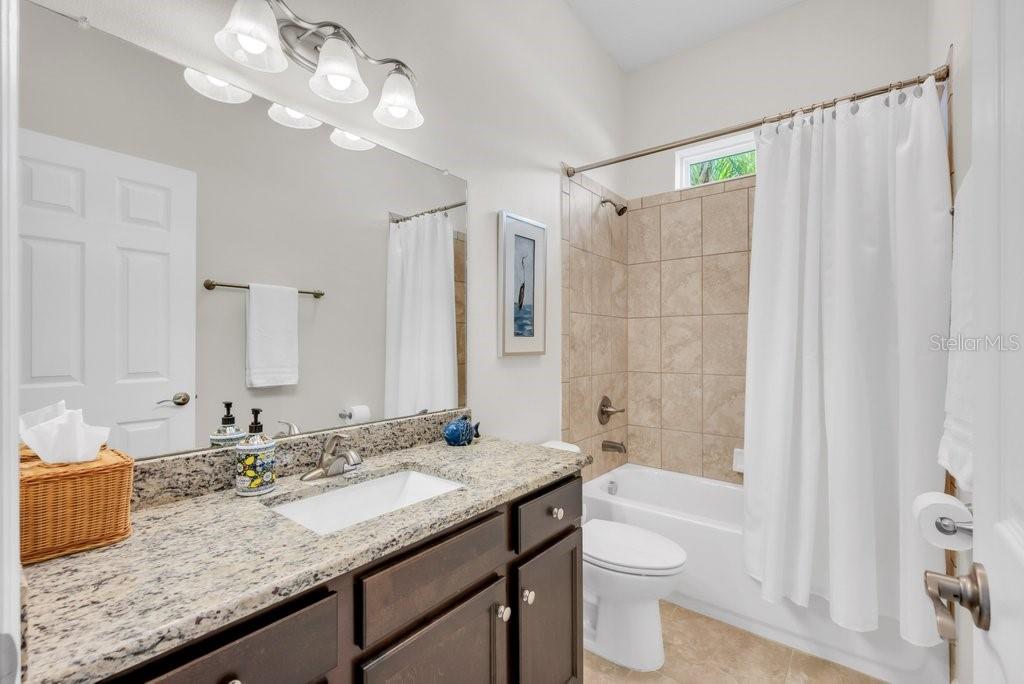 Listing photo id 26 for 1221 Cadence Court