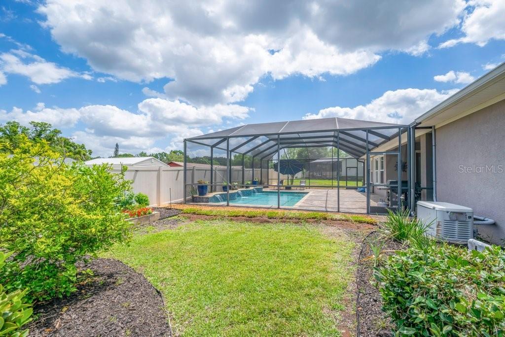 Listing photo id 39 for 1221 Cadence Court