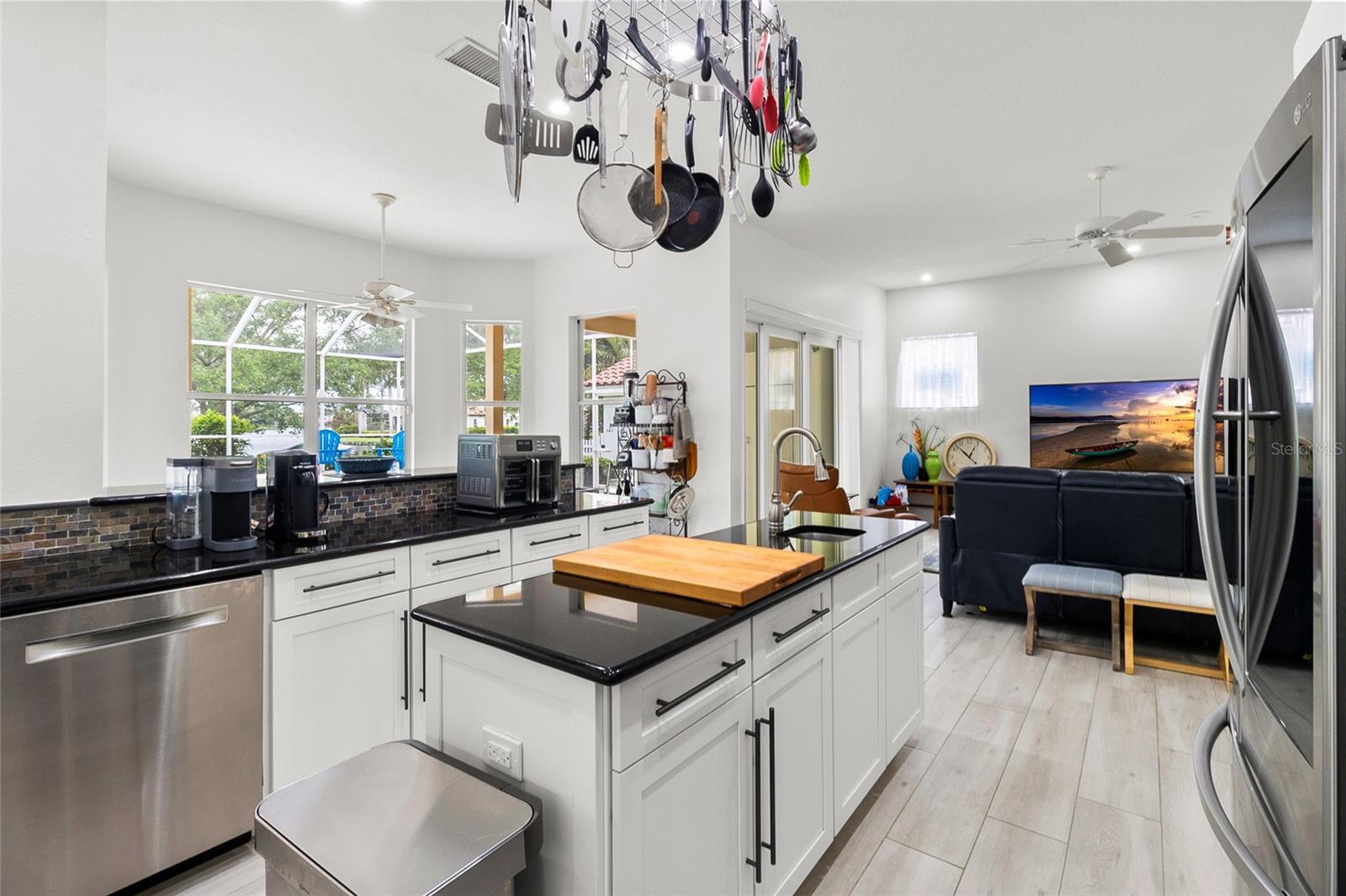 Image 16 of 59 For 4815 Queen Palm Terrace Ne