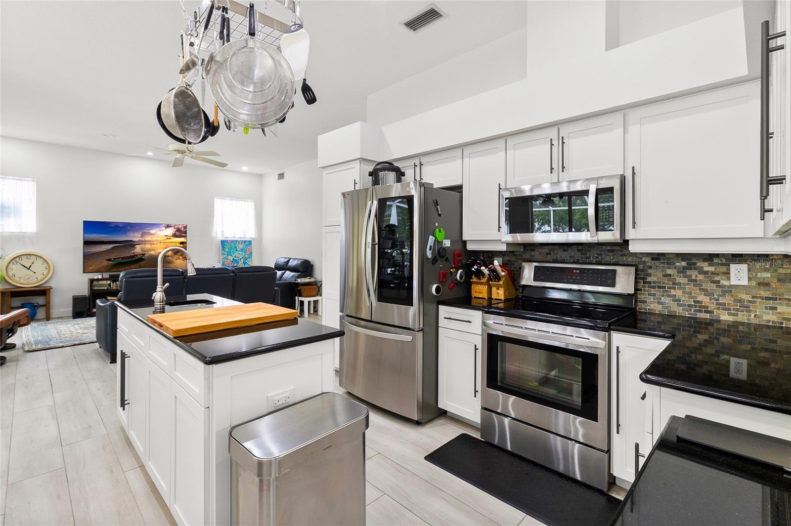 Image 17 of 59 For 4815 Queen Palm Terrace Ne