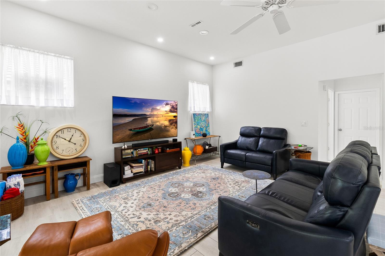 Image 22 of 59 For 4815 Queen Palm Terrace Ne