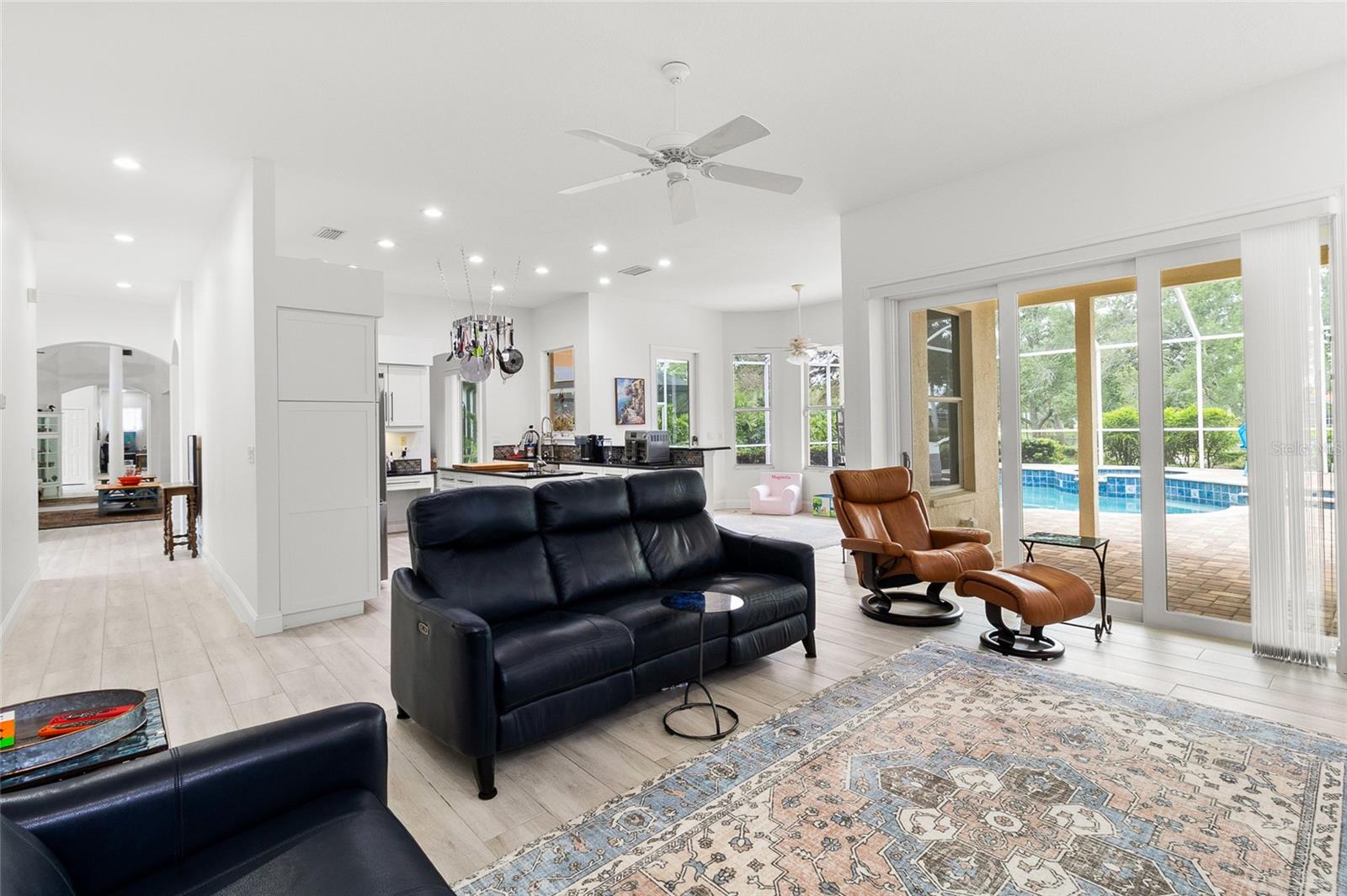 Image 23 of 59 For 4815 Queen Palm Terrace Ne