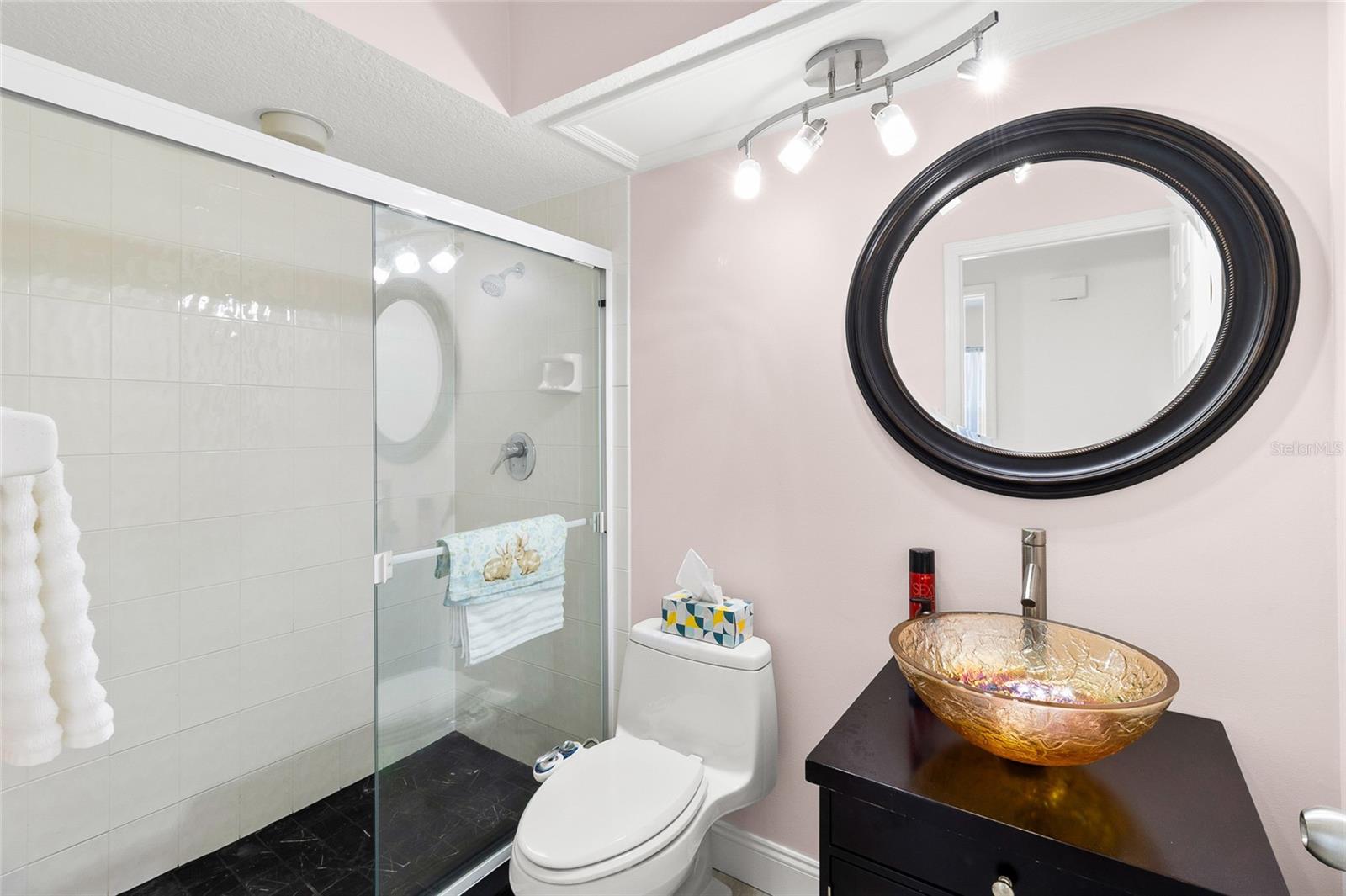 Image 26 of 59 For 4815 Queen Palm Terrace Ne