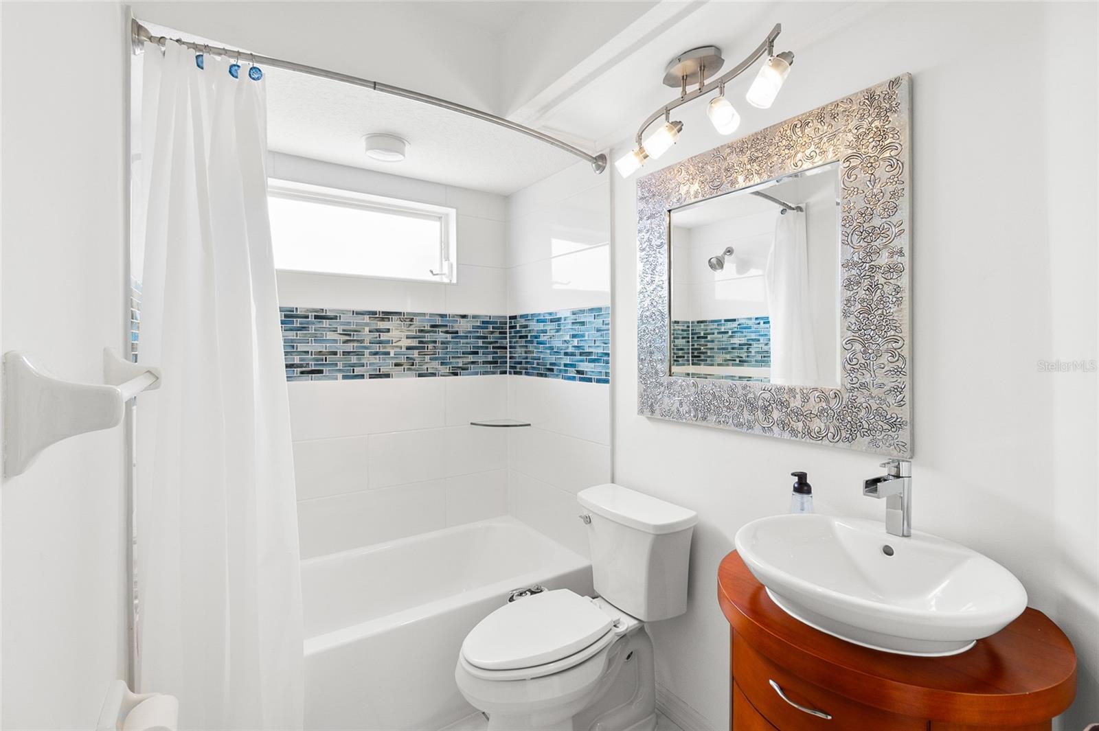 Image 41 of 59 For 4815 Queen Palm Terrace Ne