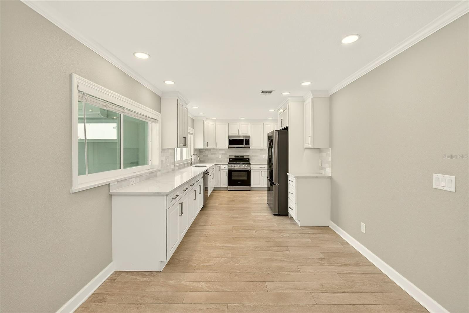 Image 12 of 49 For 5434 Oakhurst Drive