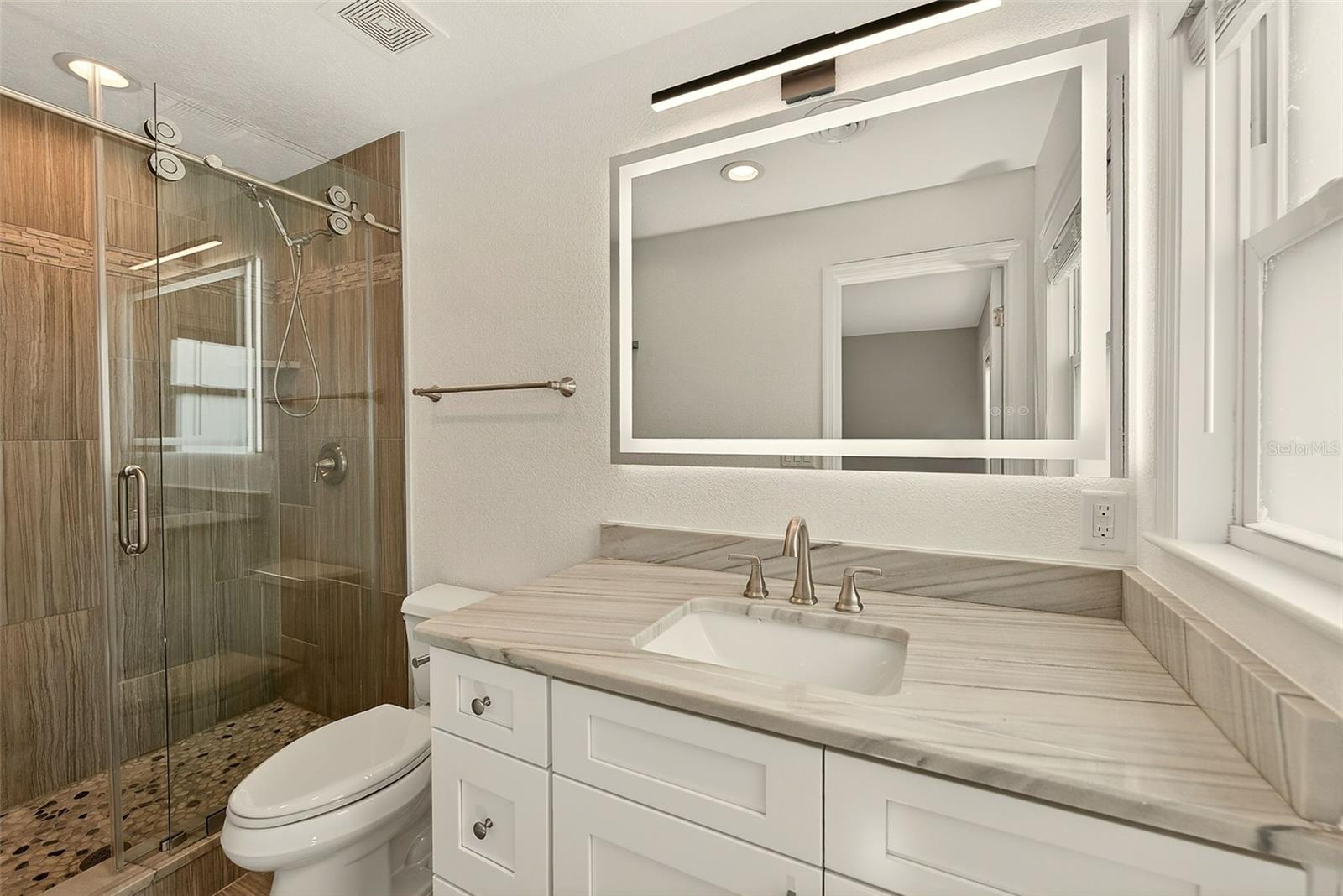 Image 22 of 49 For 5434 Oakhurst Drive