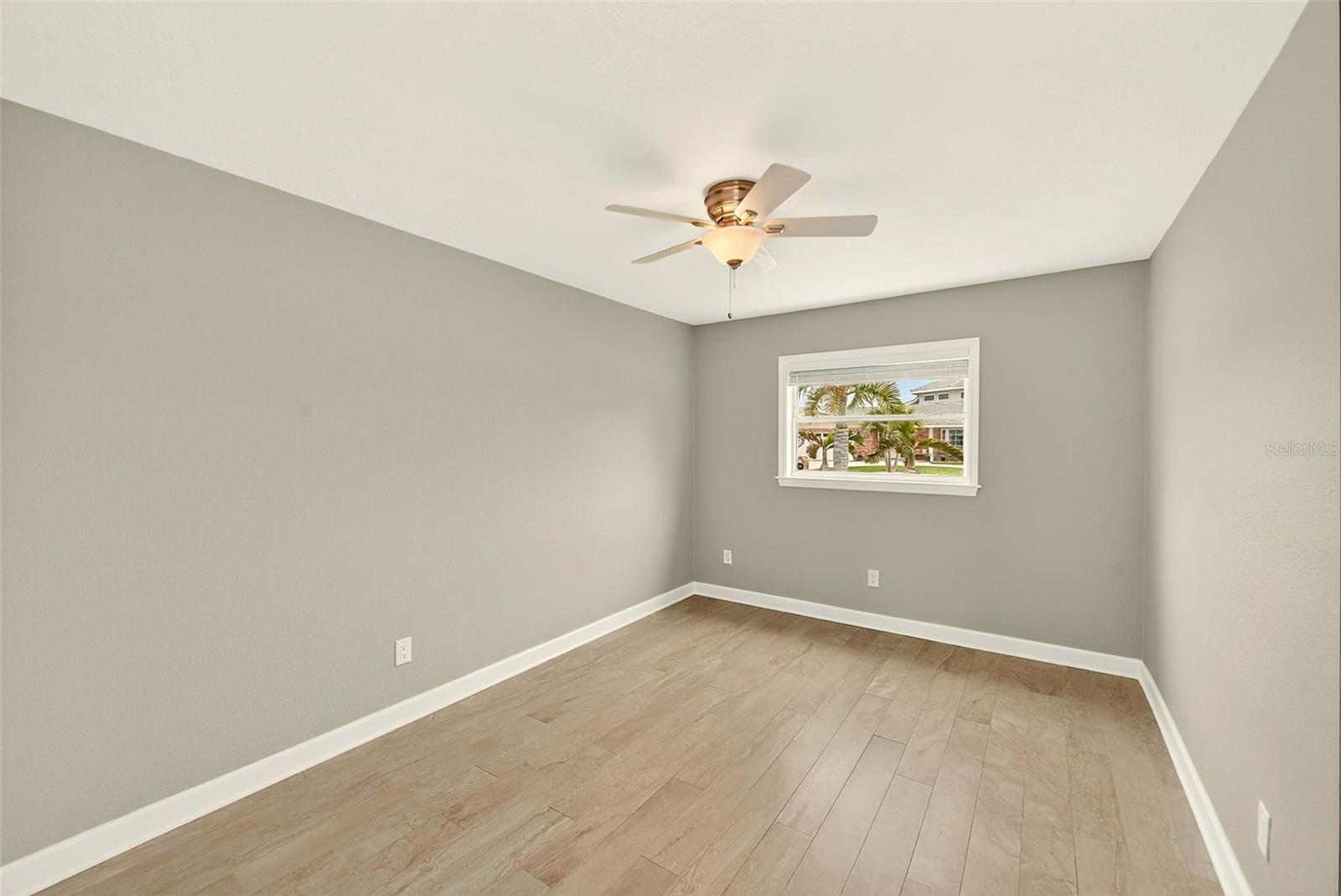 Image 24 of 49 For 5434 Oakhurst Drive