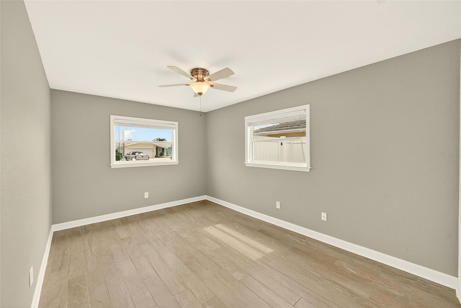 Image 27 of 49 For 5434 Oakhurst Drive