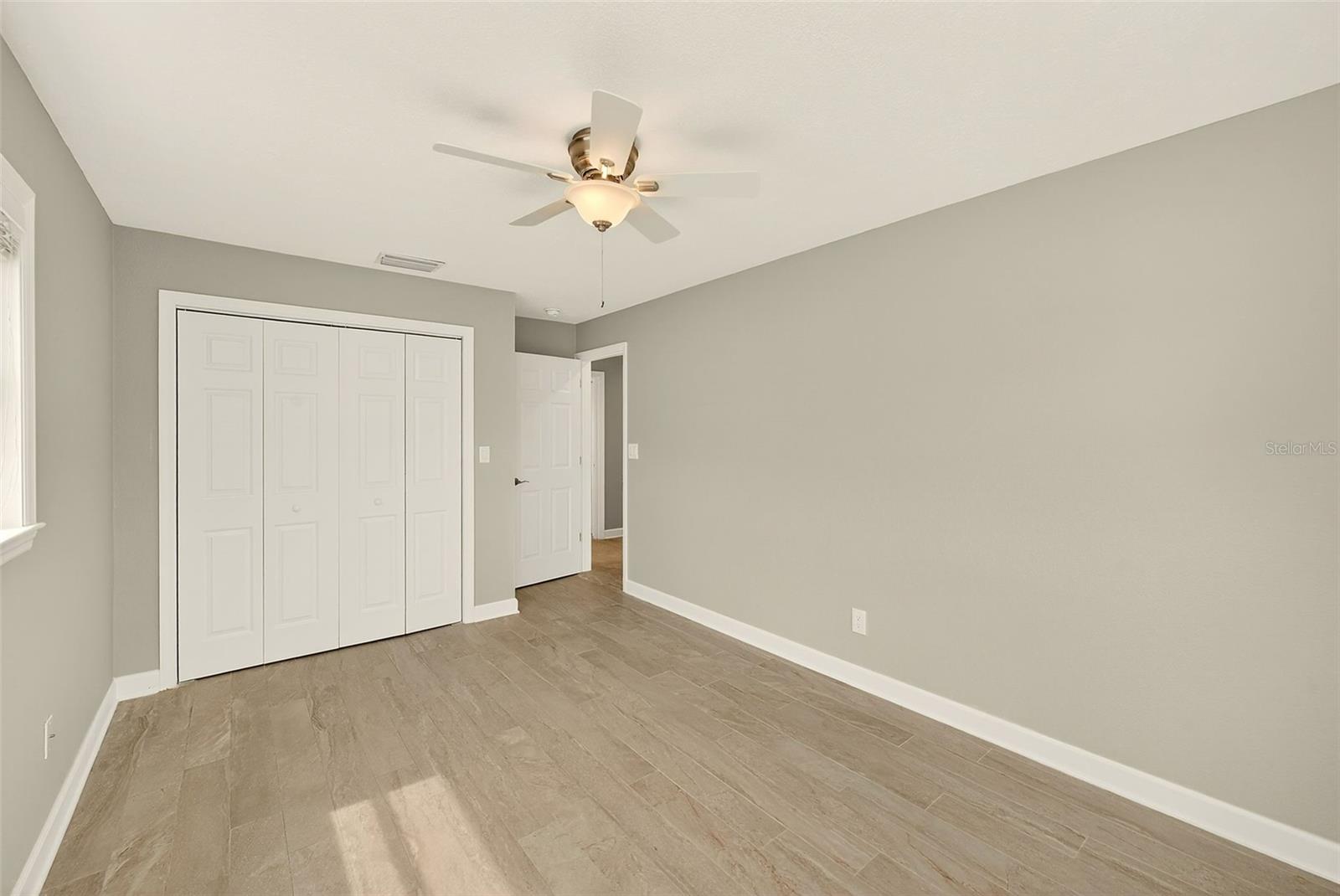 Image 28 of 49 For 5434 Oakhurst Drive