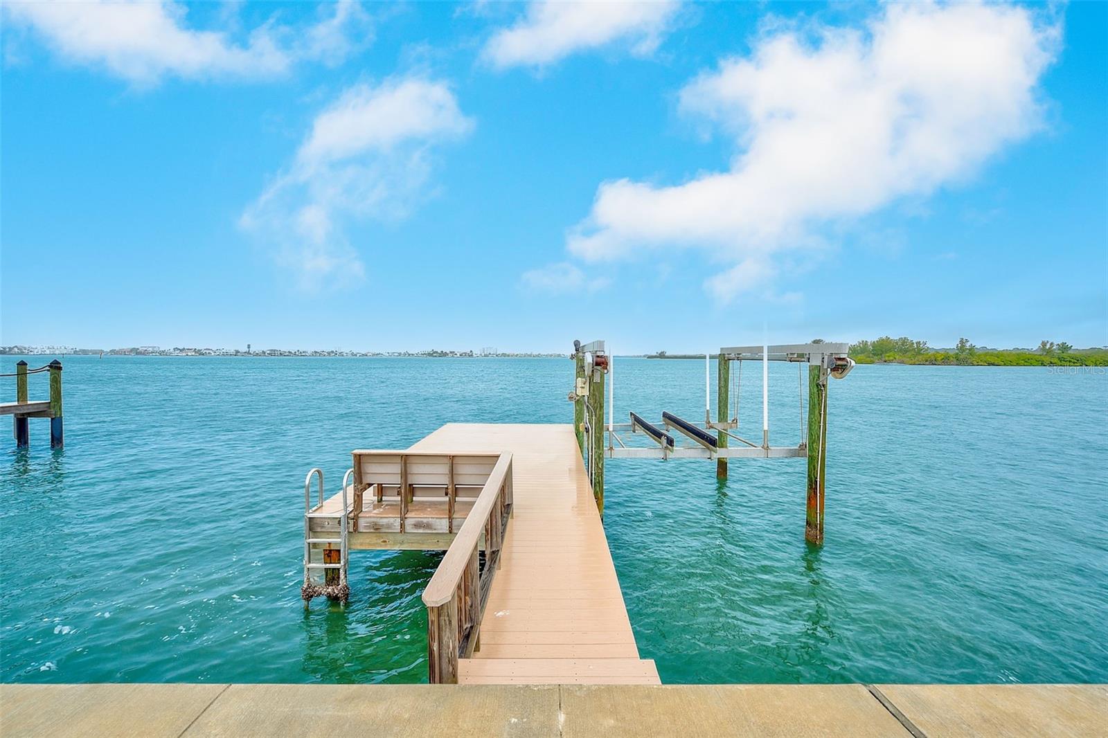 Image 3 of 49 For 5434 Oakhurst Drive