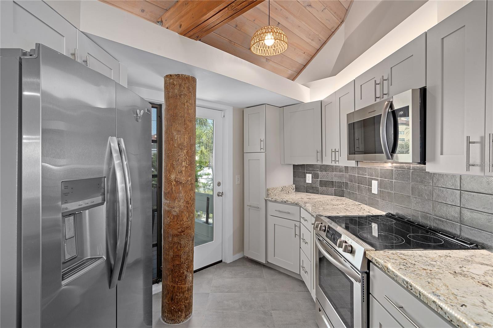 Image 21 of 89 For 151 Punta Vista Drive