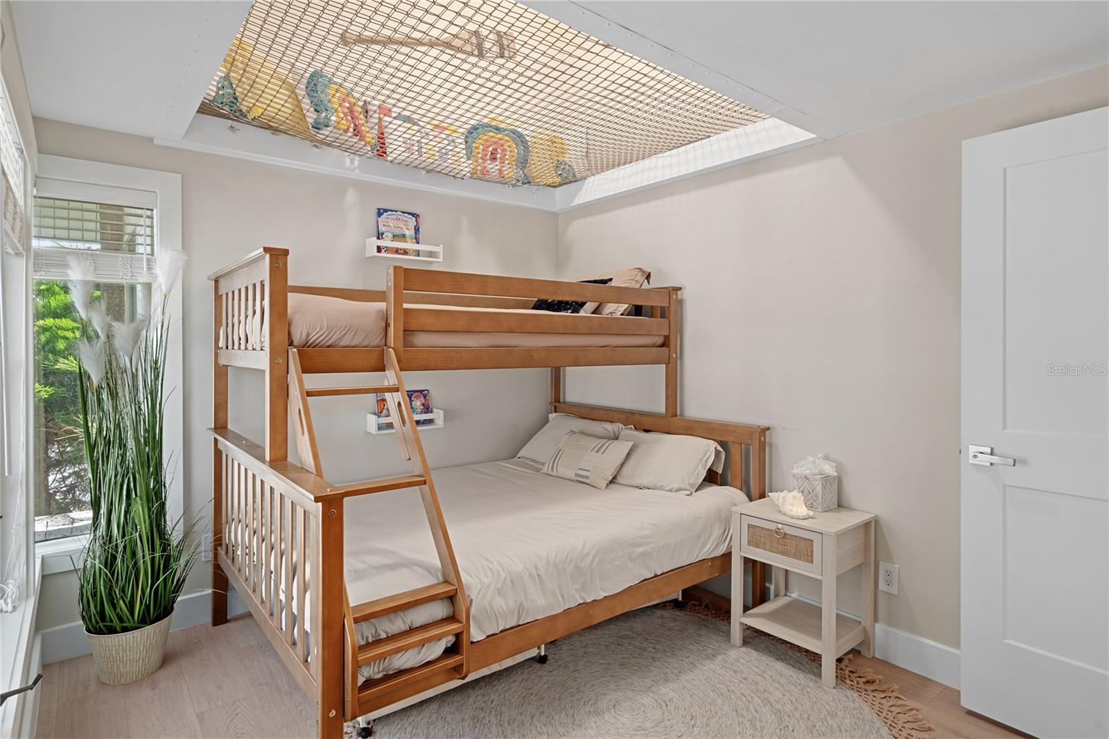 Image 36 of 89 For 151 Punta Vista Drive