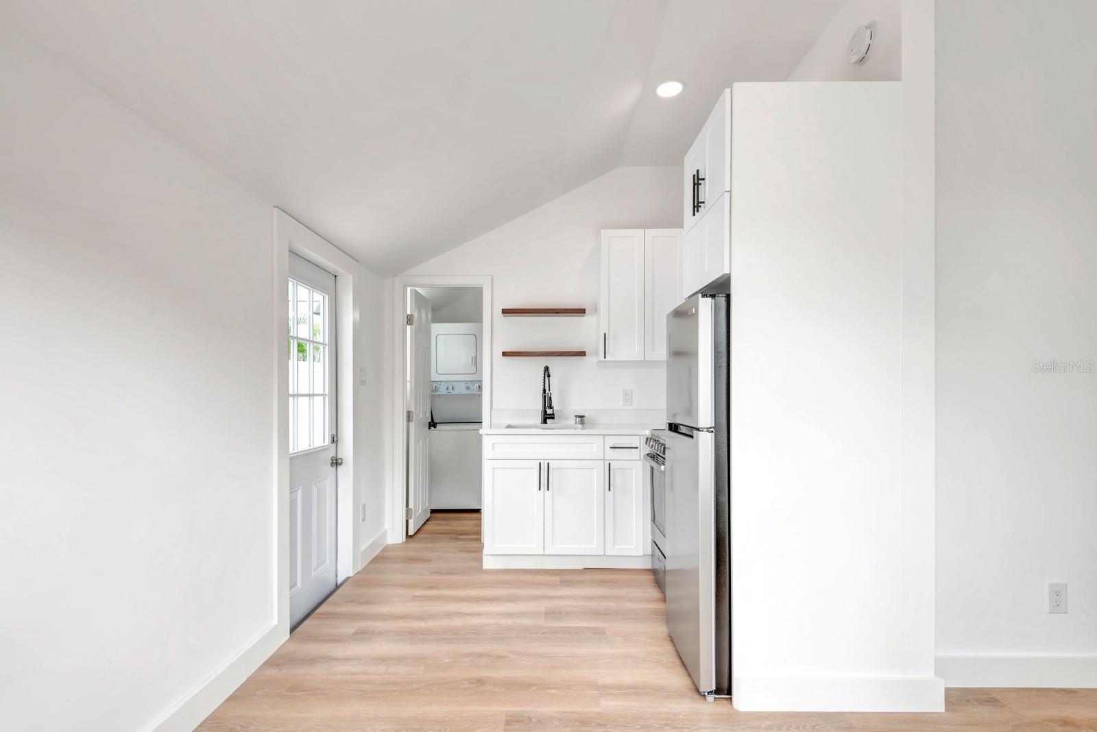 Image 2 of 9 For 1508 27 Avenue N