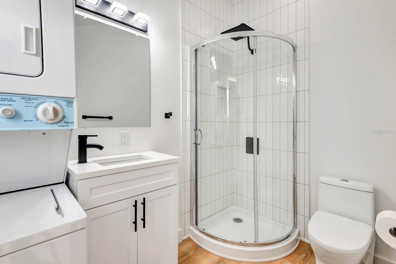 Image 5 of 9 For 1508 27 Avenue N