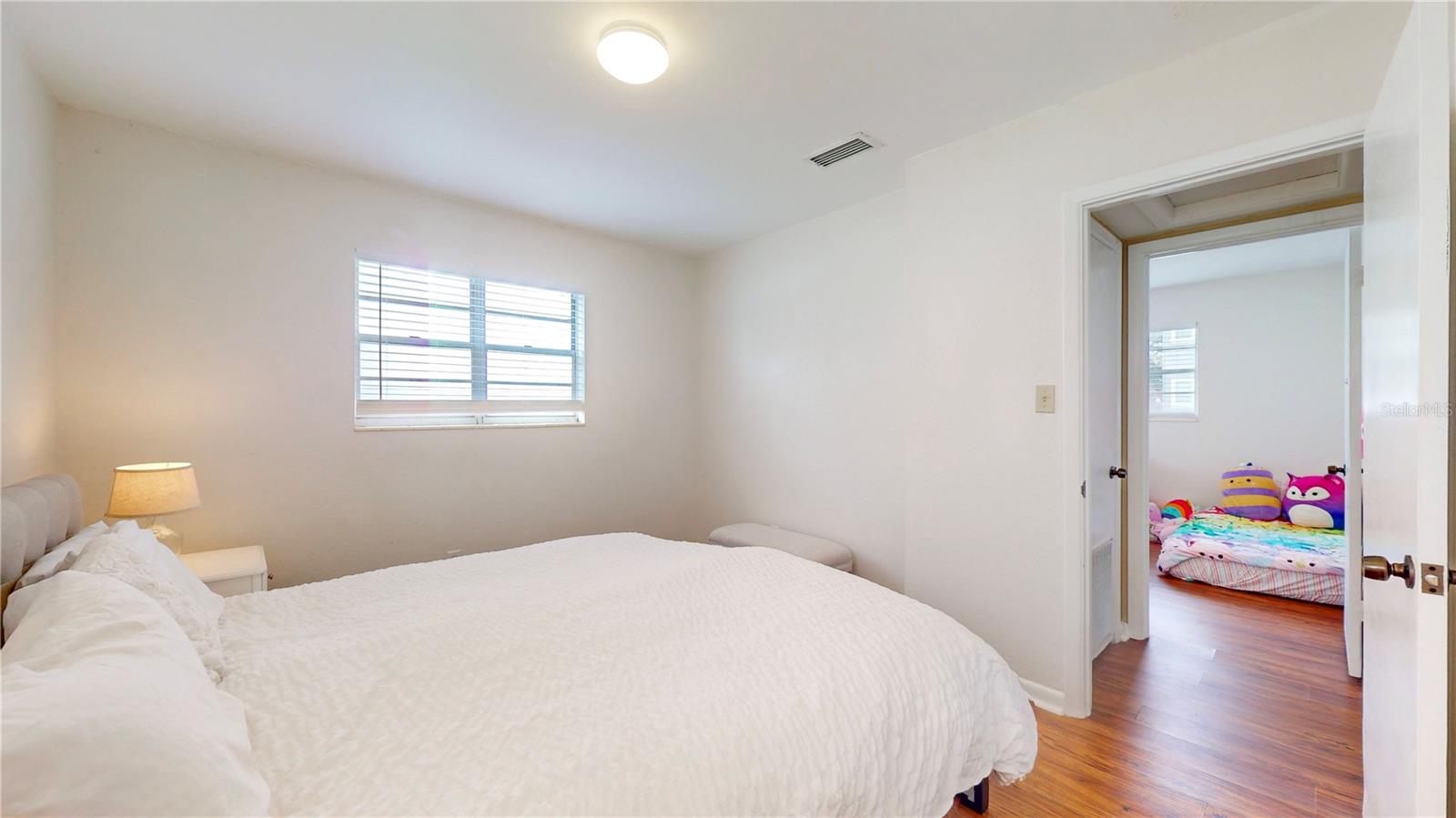 Image 11 of 26 For 4728 Bay Avenue