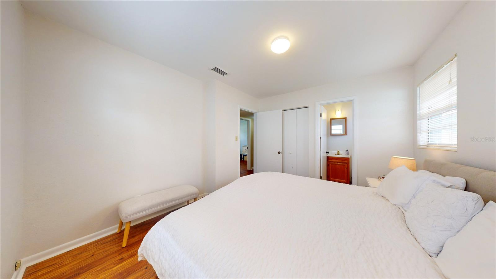 Image 12 of 26 For 4728 Bay Avenue