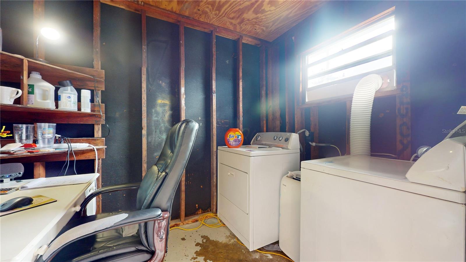 Image 21 of 26 For 4728 Bay Avenue