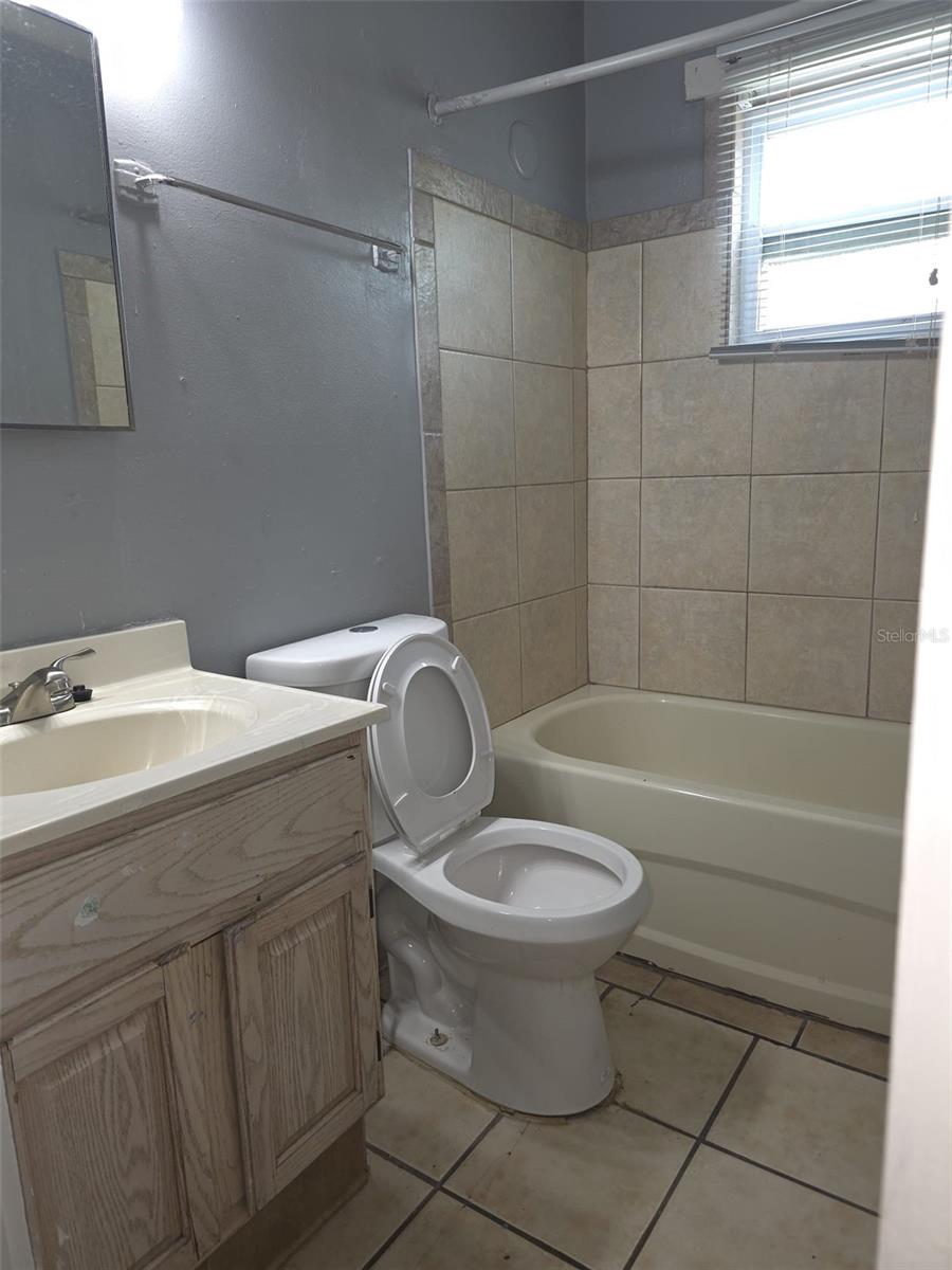 Image 12 of 15 For 3022 Deleuil Avenue