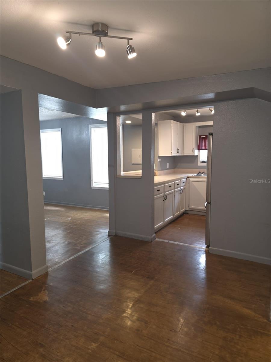 Image 3 of 15 For 3022 Deleuil Avenue