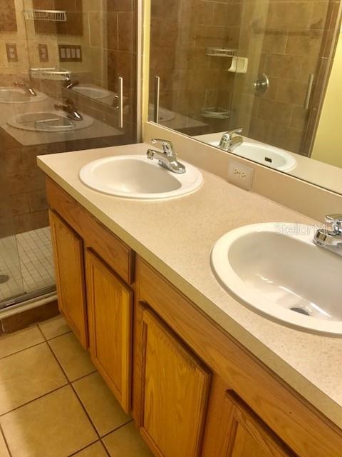 Image 17 of 31 For 5804 Autumn Shire Drive