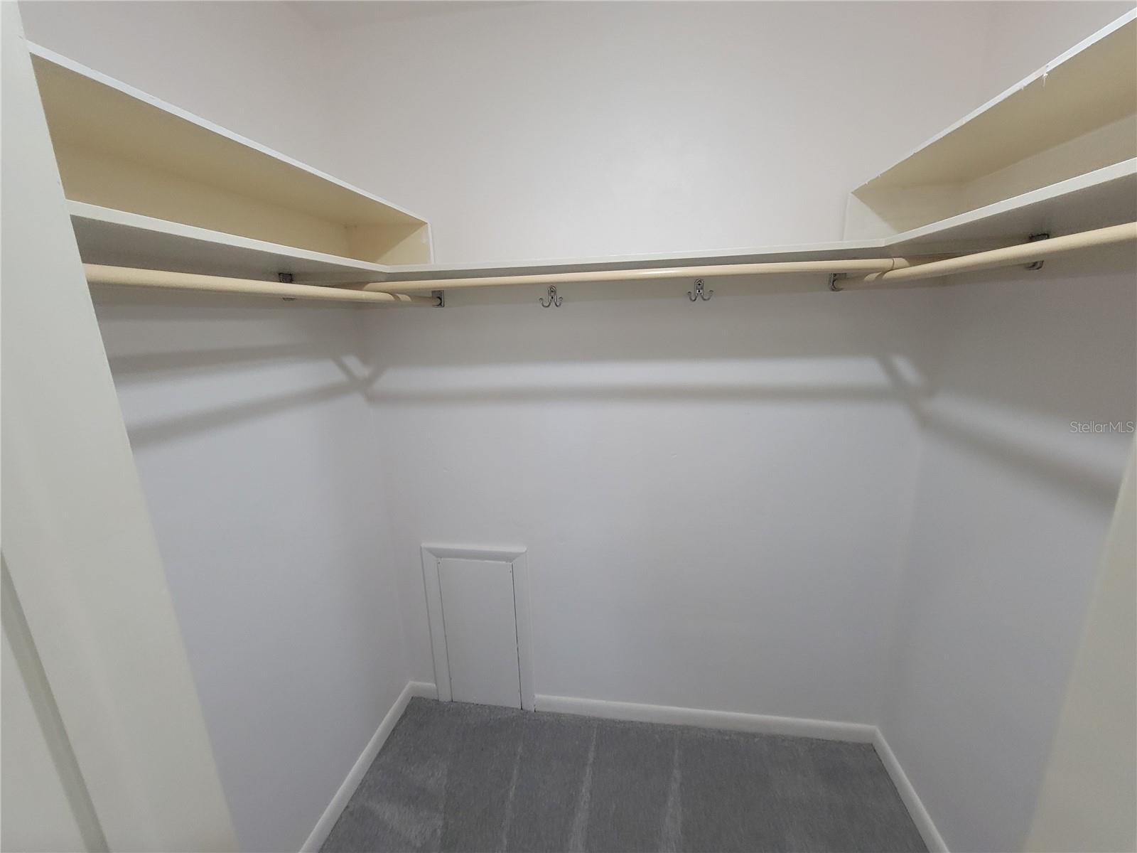 Image 8 of 25 For 1657 Lake Avenue 3