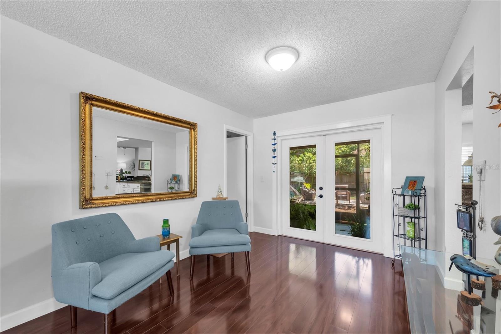 Image 10 of 49 For 25 Harbor Woods Circle