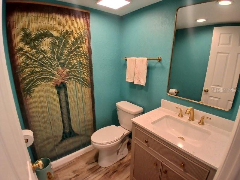 Image 12 of 49 For 10350 Imperial Point Drive W 8