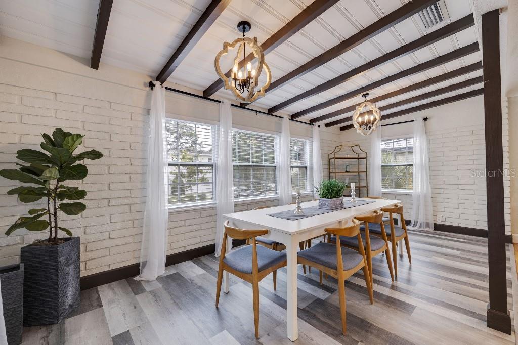 Image 18 of 25 For 347 Ling A Mor Terrace S