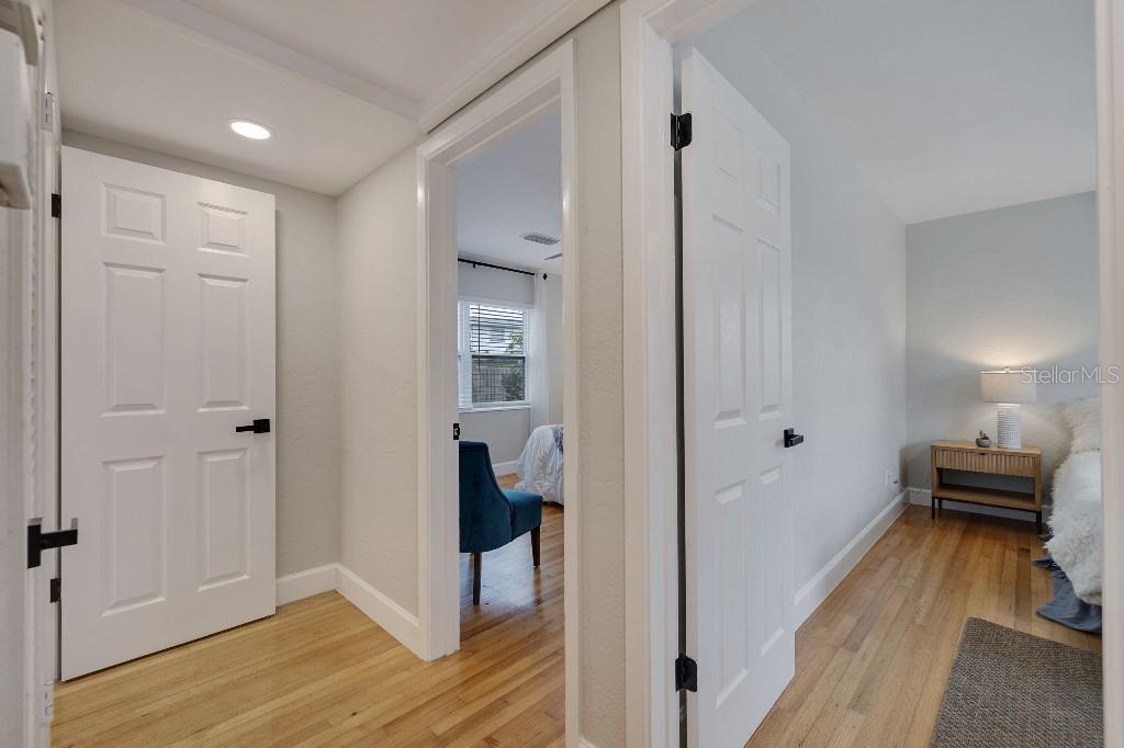 Image 20 of 25 For 347 Ling A Mor Terrace S