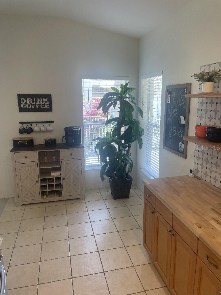 Image 2 of 14 For 413 Lehalis Drive