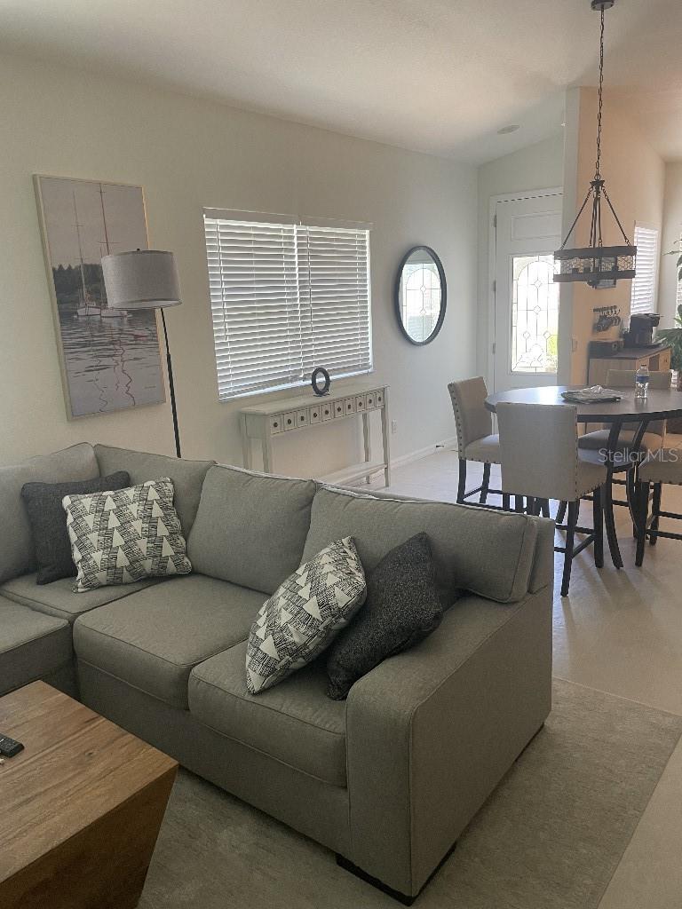 Image 3 of 14 For 413 Lehalis Drive