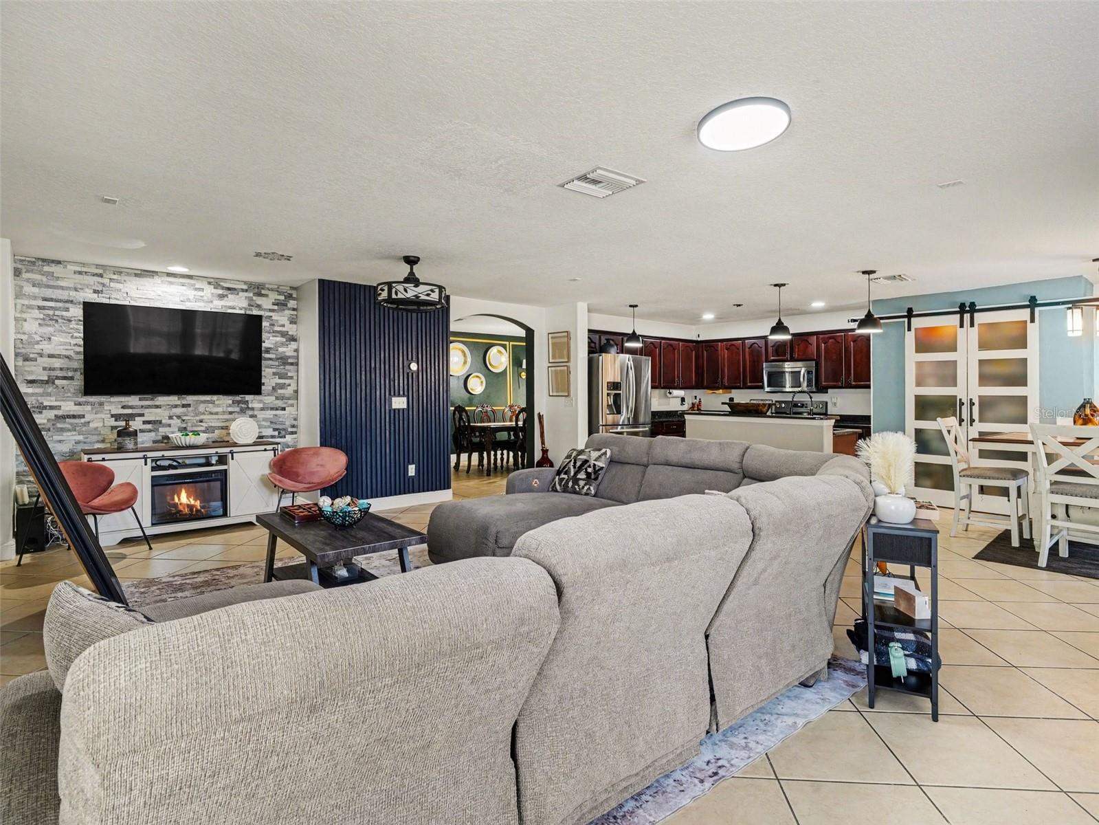 Image 4 of 26 For 12123 Fern Blossom Drive