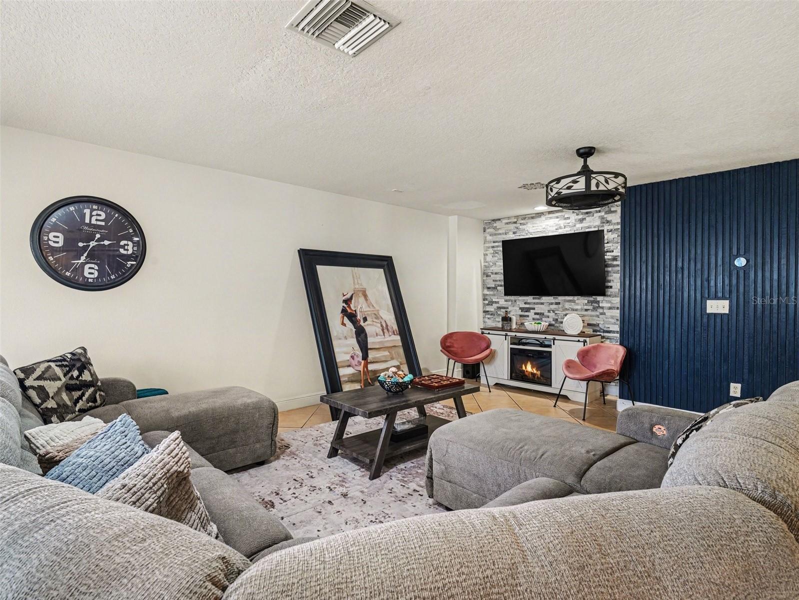 Image 7 of 26 For 12123 Fern Blossom Drive