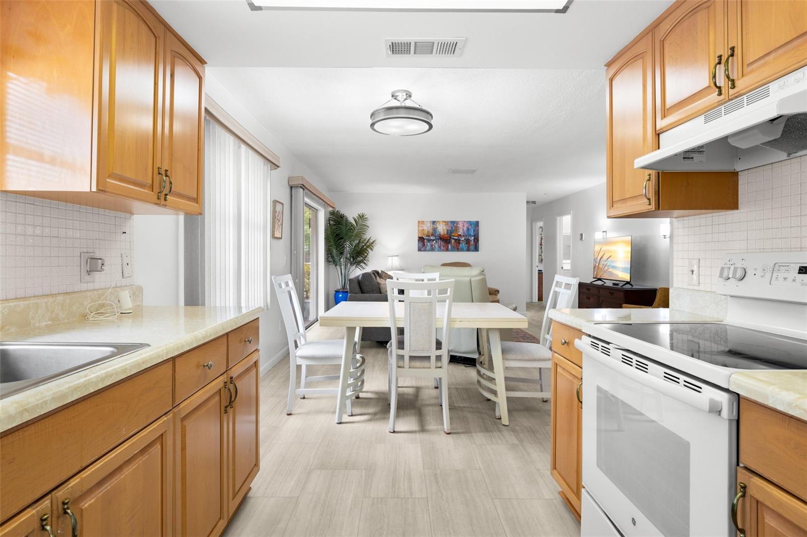 Image 12 of 26 For 616 Heritage Lane B