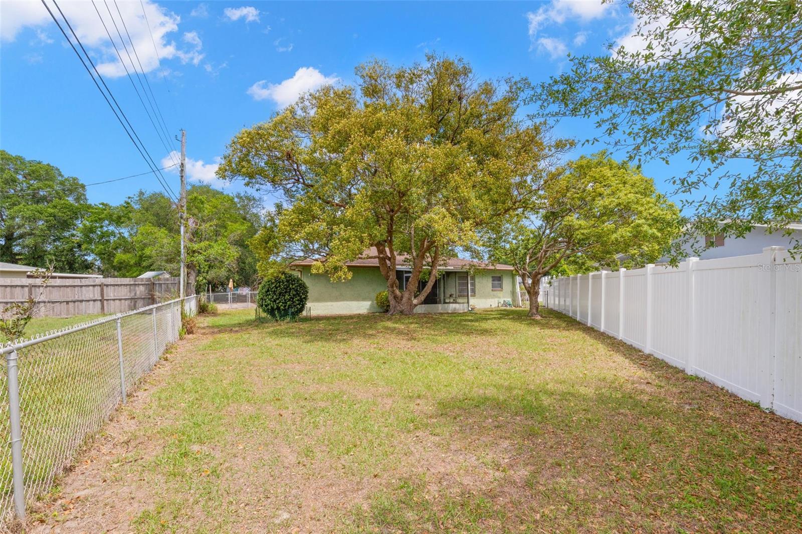 Image 16 of 26 For 616 Heritage Lane B