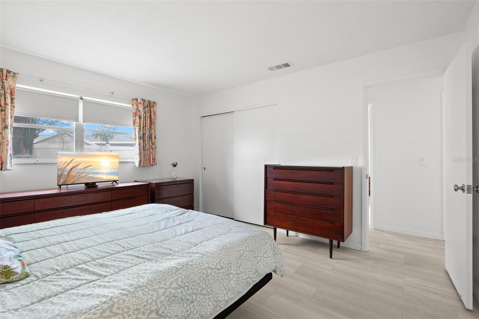 Image 26 of 26 For 616 Heritage Lane B