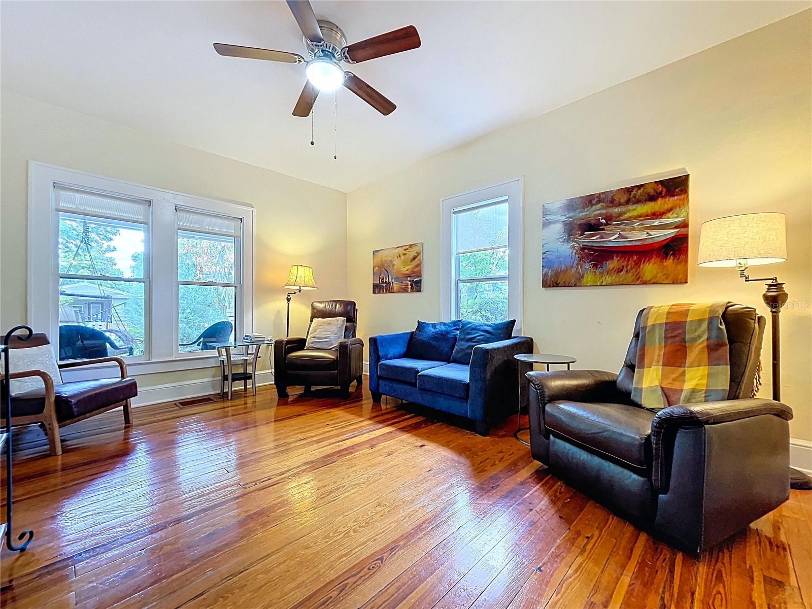 Image 10 of 67 For 1001 Crawford Street