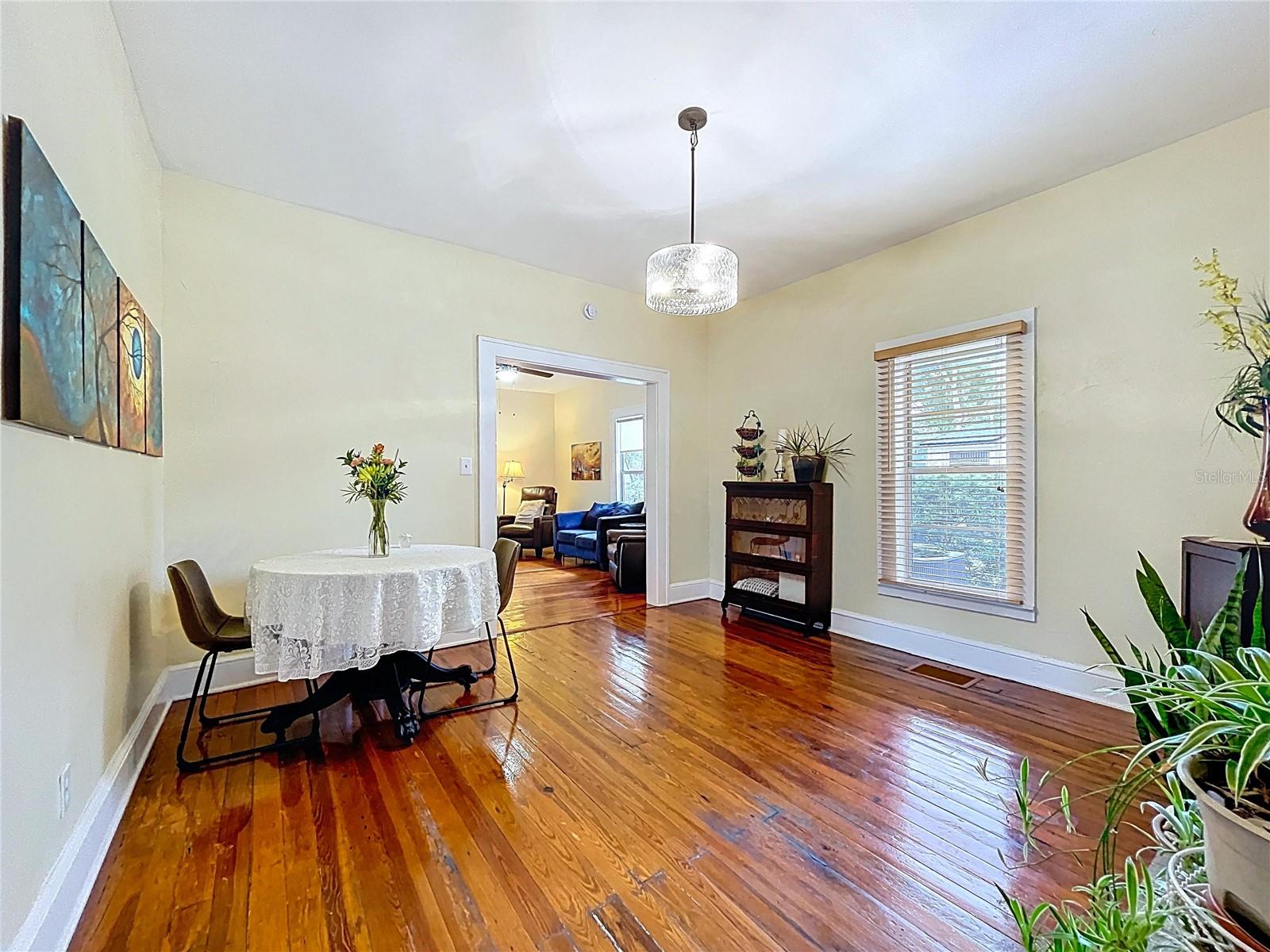 Image 13 of 67 For 1001 Crawford Street