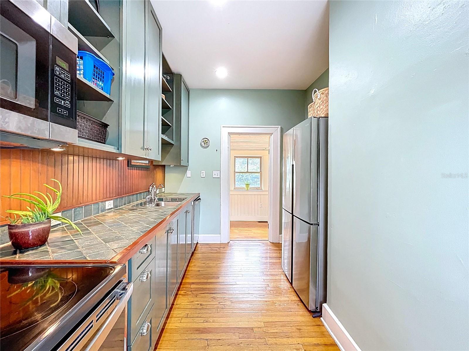 Image 18 of 67 For 1001 Crawford Street