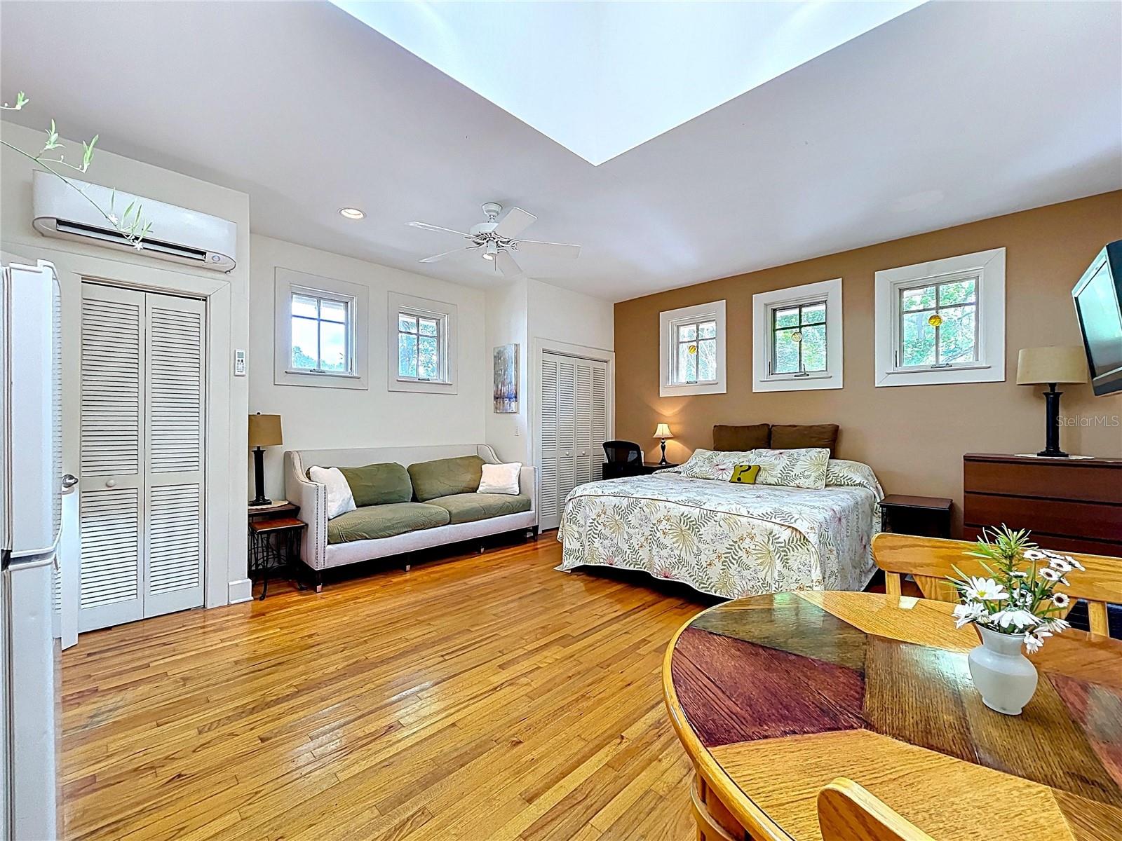 Image 20 of 67 For 1001 Crawford Street