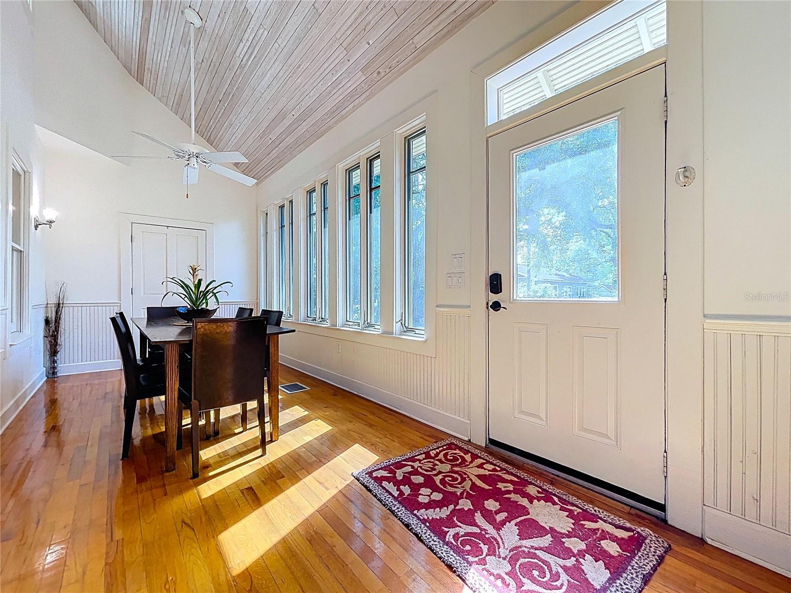 Image 30 of 67 For 1001 Crawford Street