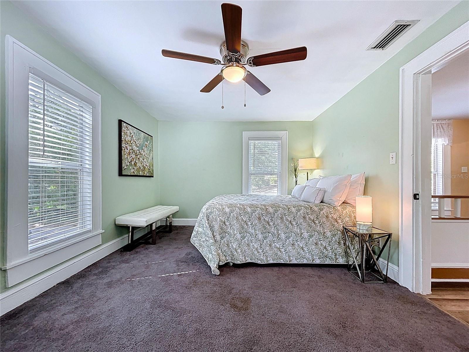 Image 39 of 67 For 1001 Crawford Street