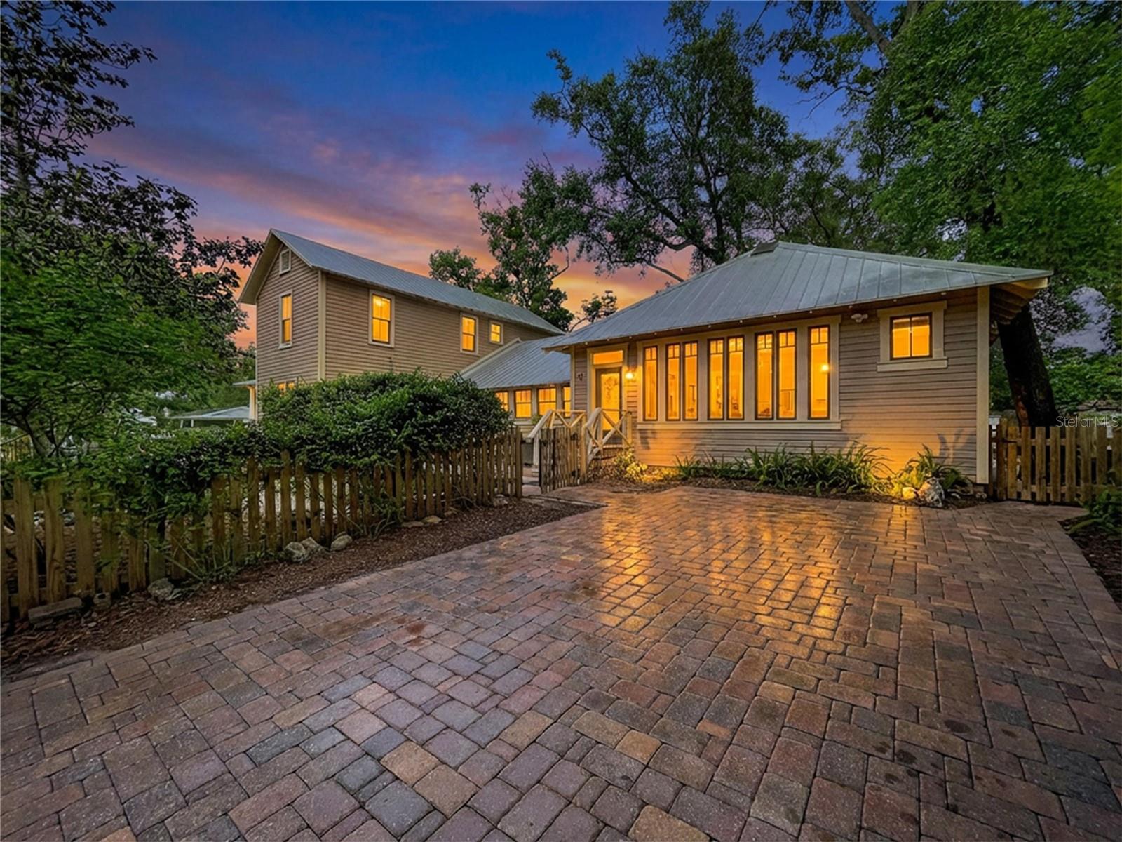 Image 61 of 67 For 1001 Crawford Street