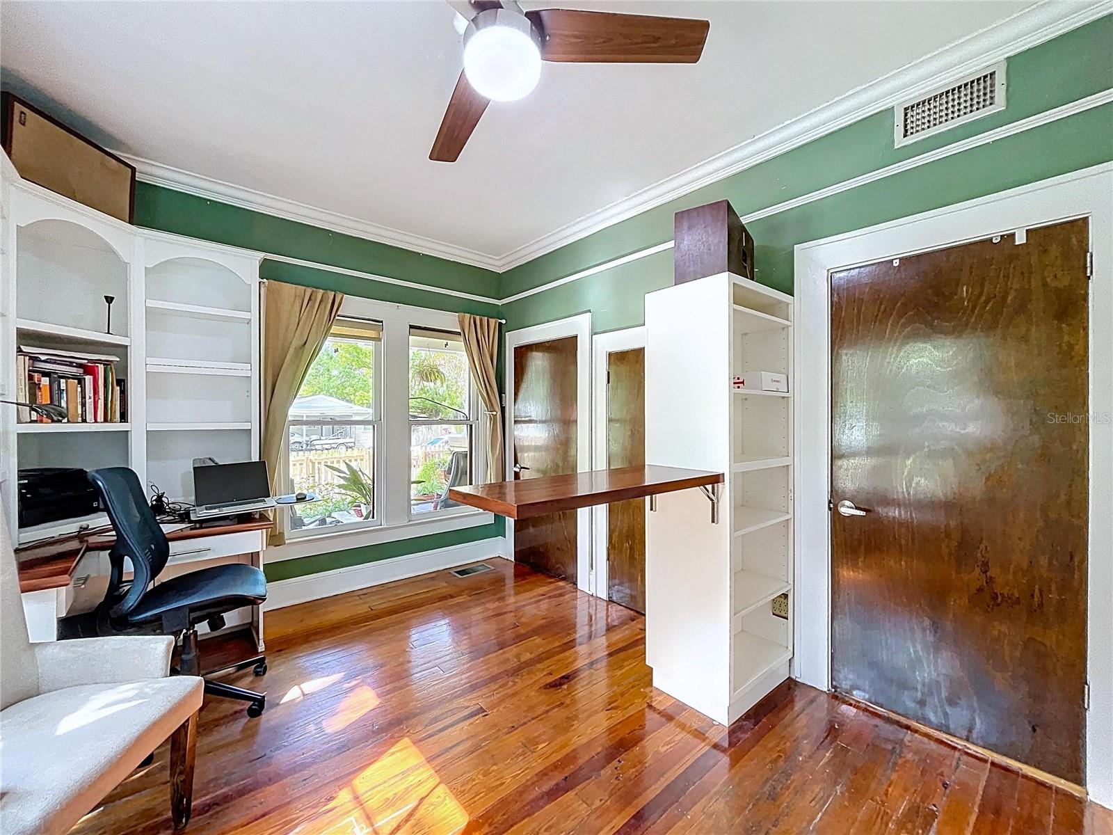 Image 9 of 67 For 1001 Crawford Street