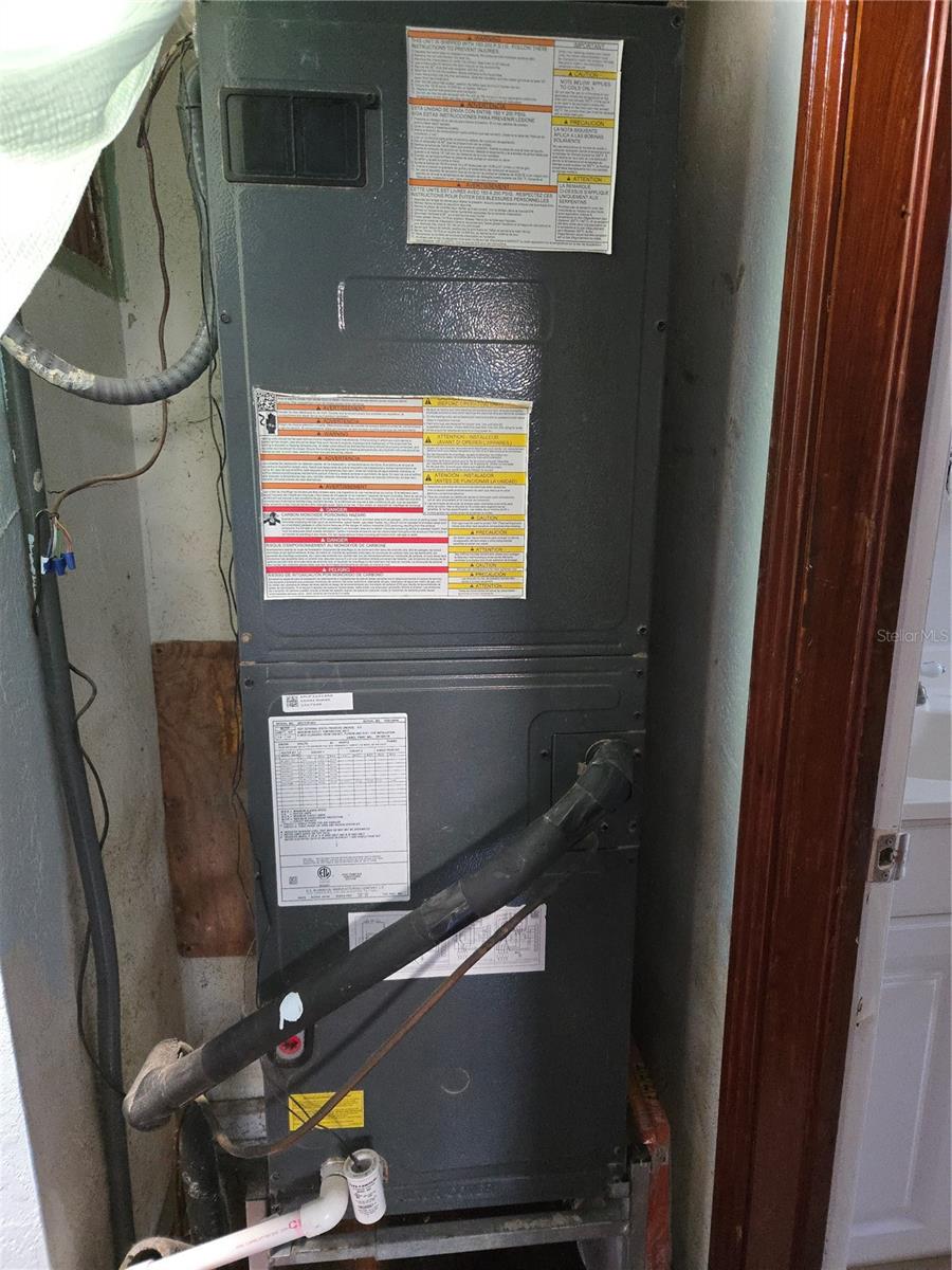 Image 21 of 34 For 5004 23rd Avenue S