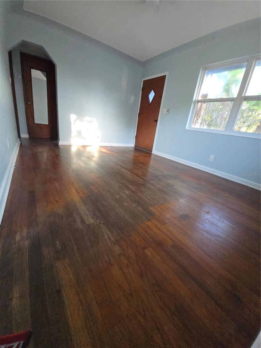 Image 24 of 34 For 5004 23rd Avenue S