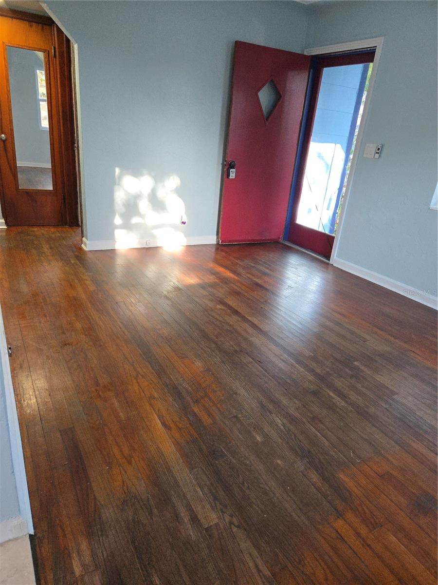 Image 30 of 34 For 5004 23rd Avenue S