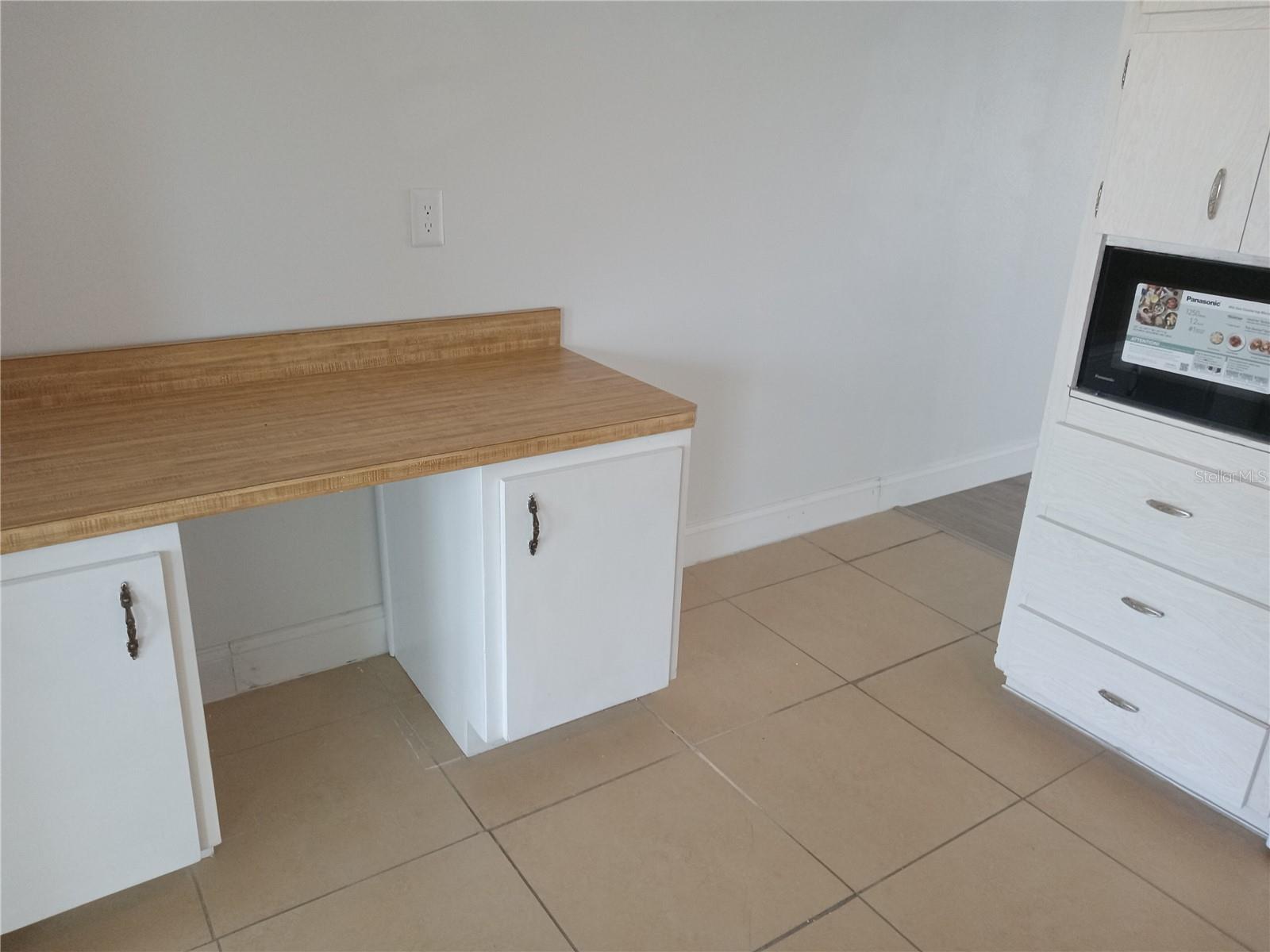 Image 10 of 44 For 2359 Finlandia Lane 65