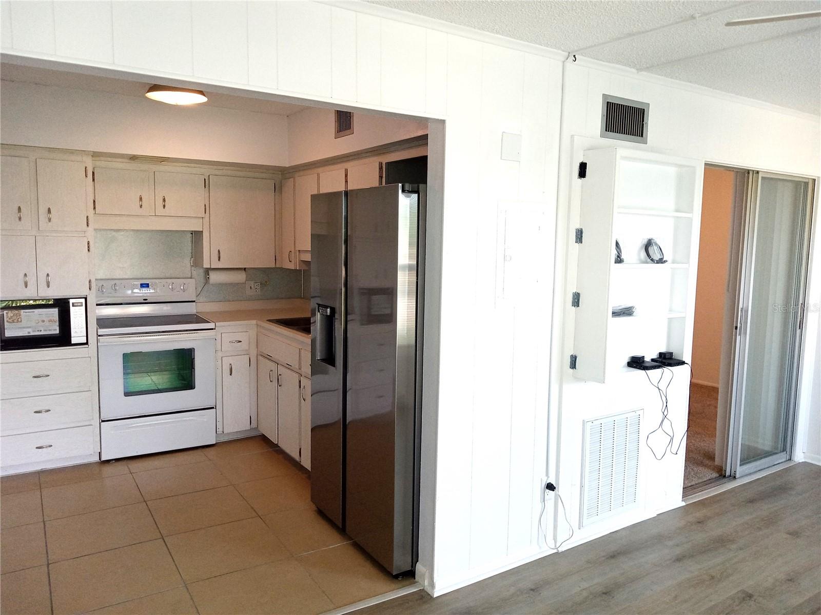 Image 13 of 44 For 2359 Finlandia Lane 65