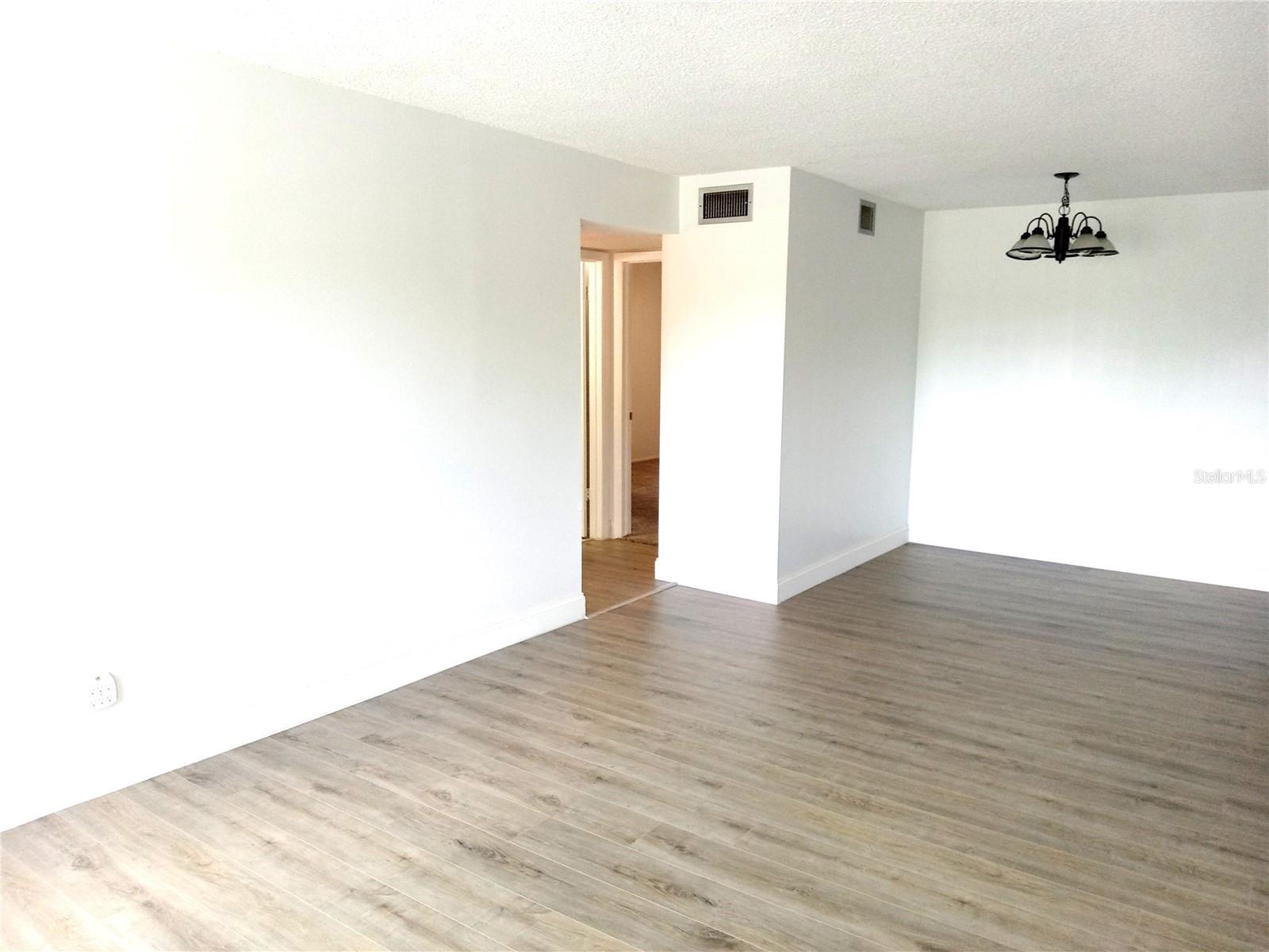 Image 5 of 44 For 2359 Finlandia Lane 65